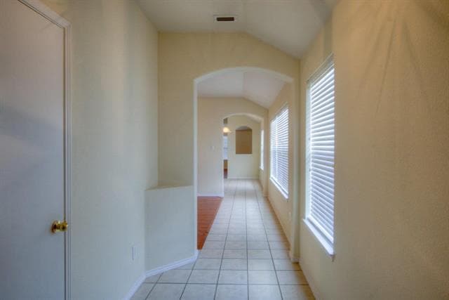 Building Photo - 3733 Verde Dr
