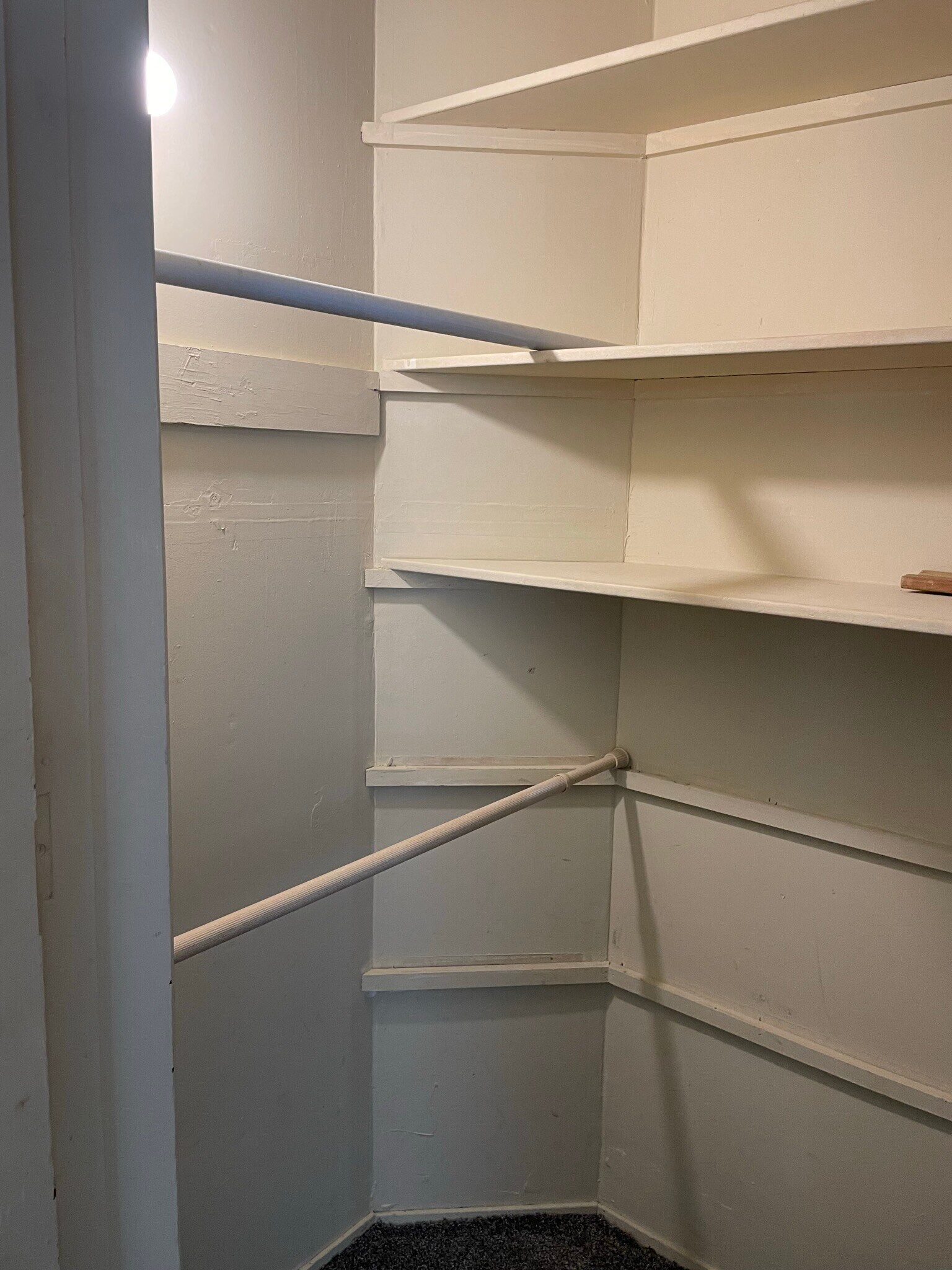 Building Photo - 715 Minor Ave