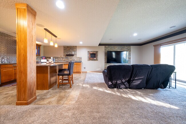 Building Photo - 1838 Penstemon Ln