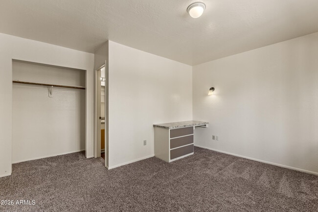 Building Photo - 114 E Paseo del Rio