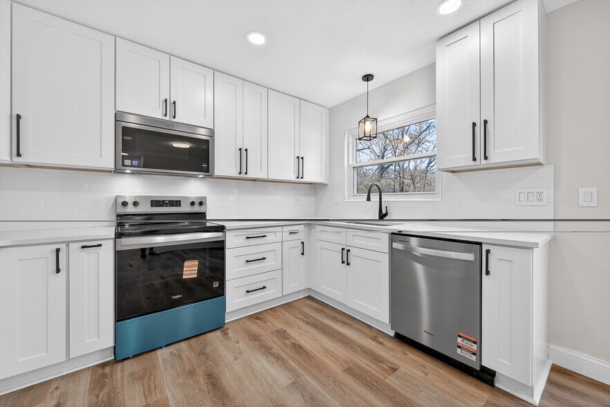 Building Photo - 1447 Pepperdine Ct