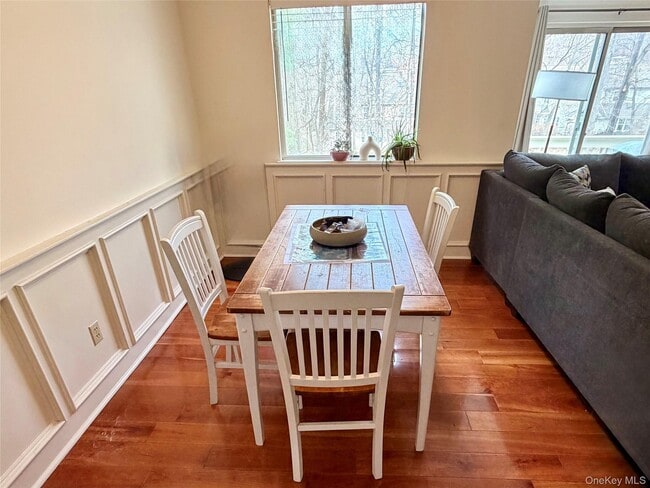 Building Photo - 15 Bayberry Dr