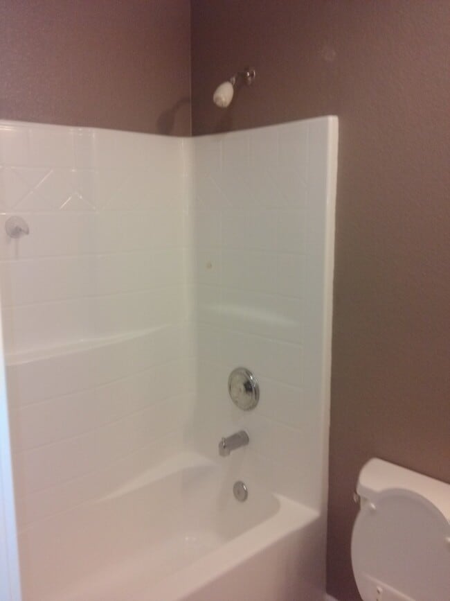 Building Photo - 4/2 bath