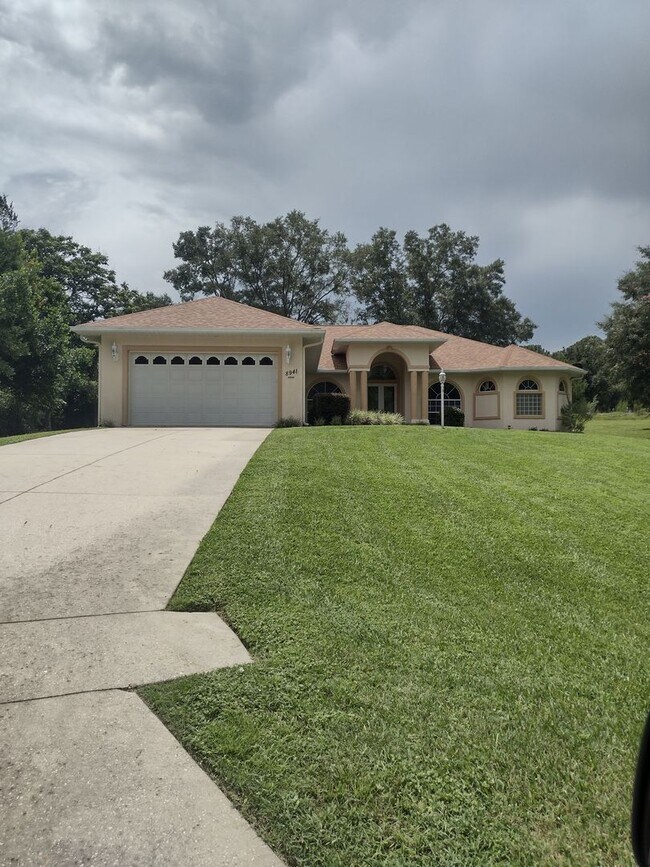 Building Photo - 8941 SW 191st Cir