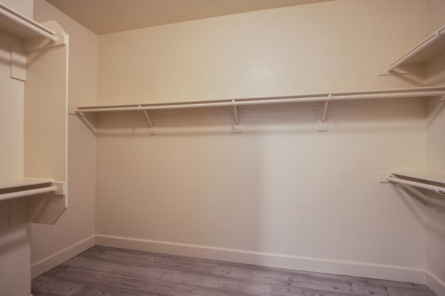 Building Photo - 9580 W Reno Ave