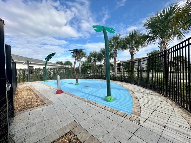 Building Photo - 10247 Love Story St