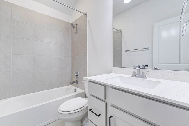 Building Photo - 30711 Thicket Ct