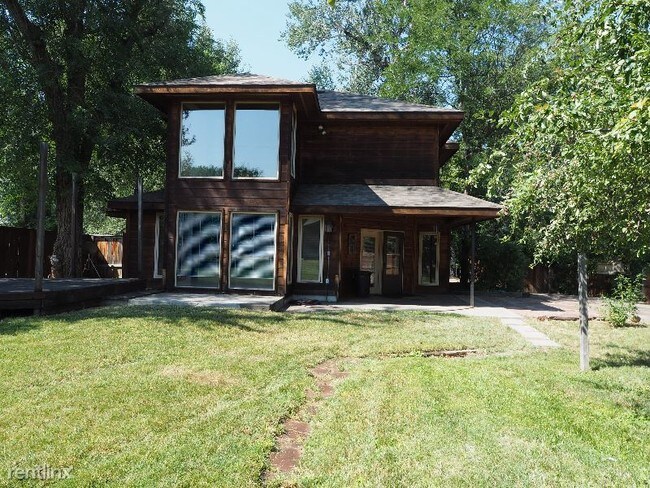 Primary Photo - 1 br, 2 bath House - 520 BEVERLY HILLS Blvd
