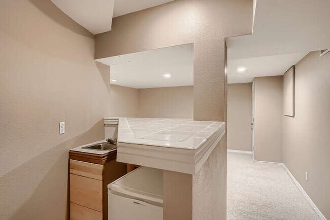 Building Photo - Beautiful Cherry Creek Home- Great Location! Low maintenance yard! Flexible Move In Date