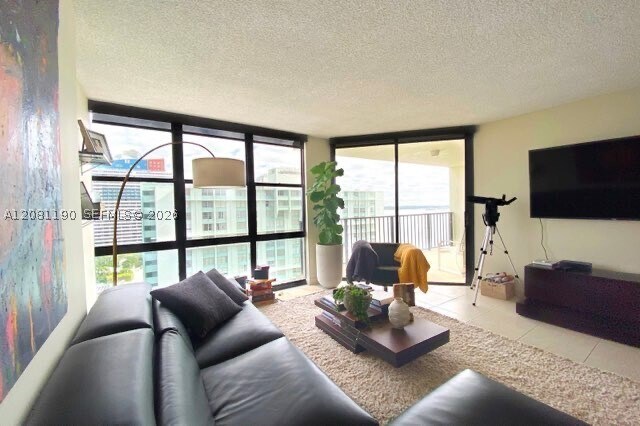 Building Photo - 1865 Brickell Ave