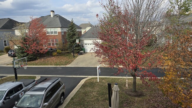 Building Photo - 408 N White Deer Trail