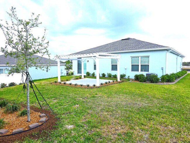 Building Photo - OOH-LA-LA ! Vero Beach Rentals. Vero Beach Rent, LLC and Property Management Company