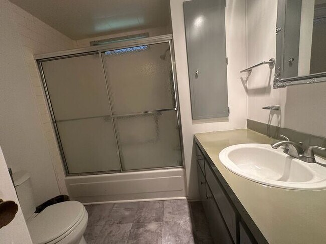 Building Photo - 55 and over 2 bed 2 bath home in Lake Mary! ** Move in Special $500 off your first months rent**