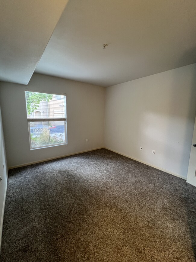 Building Photo - 17000 Wedge Pkwy