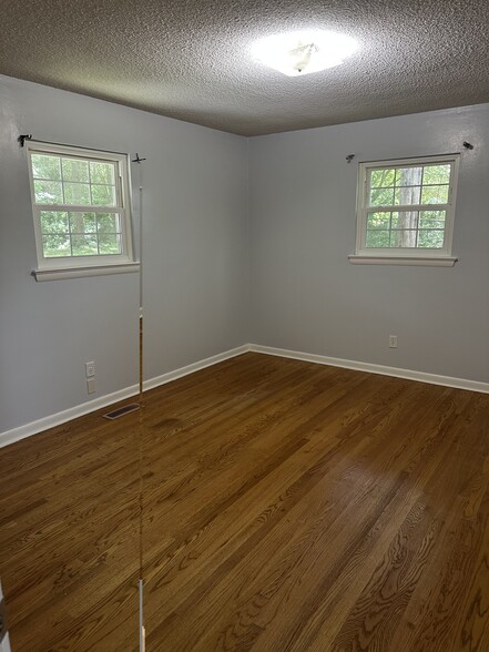 Building Photo - 20 Cindy Cir