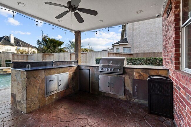 Building Photo - 2822 Taylorcrest
