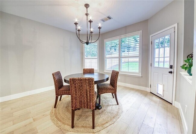 Building Photo - 3735 Harvey Penick Dr