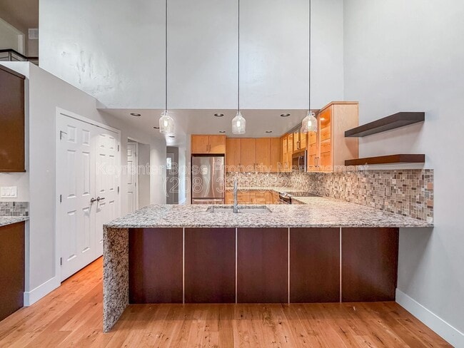 Building Photo - 4780 N Riverfront Dr