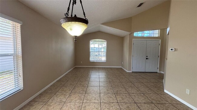 Building Photo - 252 Bramley Ct