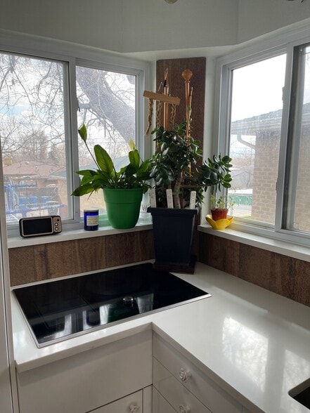 Building Photo - 2210 Marshall St