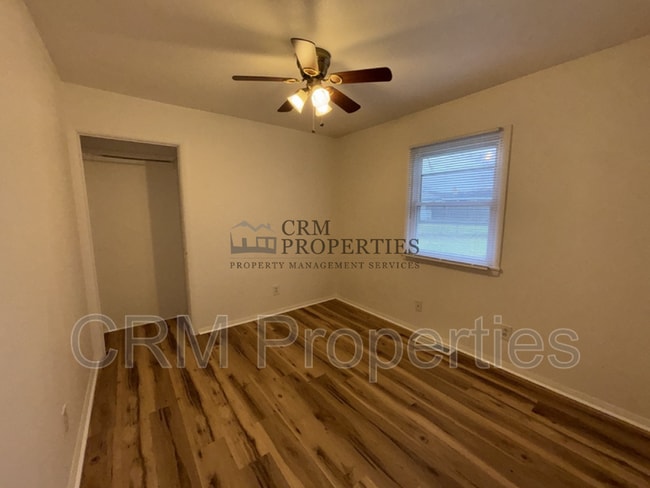 Building Photo - 811 Miami Blvd