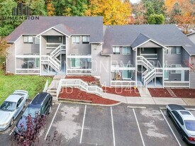 Building Photo - 4412 NW Wedgewood Ln