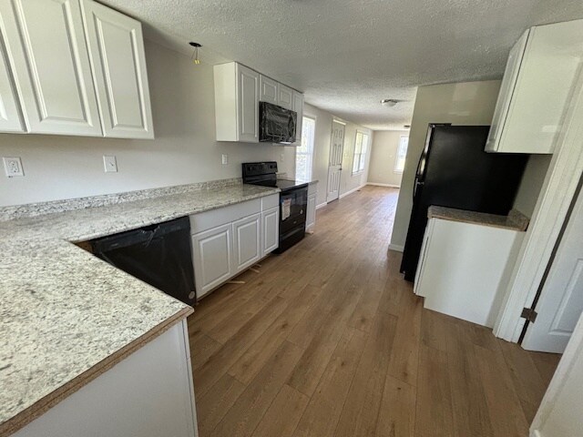 Kitchen - 6504 Annie Akers Rd