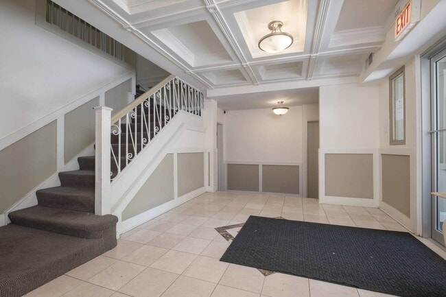 Building Photo - 4706 N Beacon St