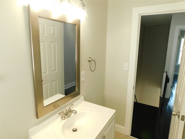 Building Photo - 3332 Blodgett St