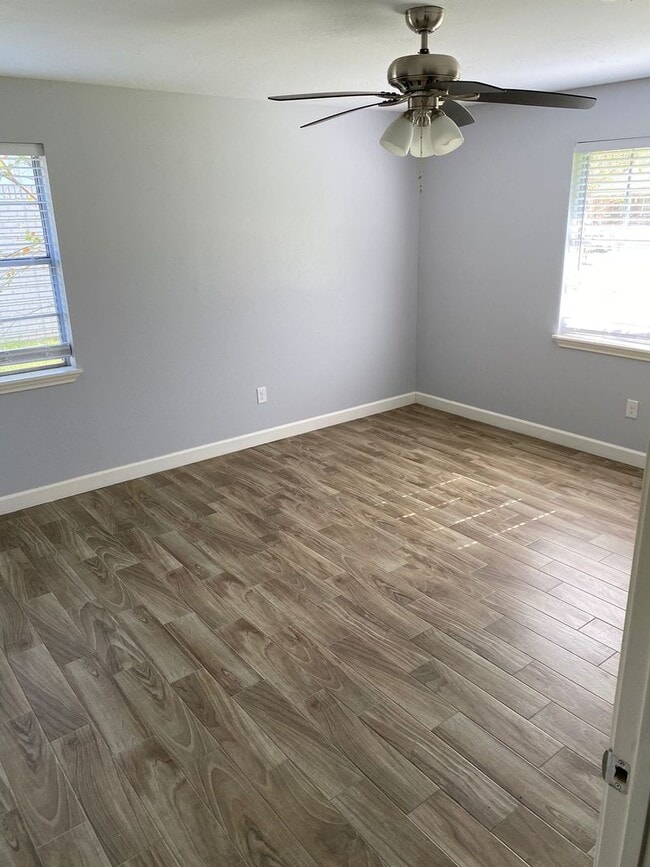 Building Photo - Gorgeous all renovated Home in Sour Lake, TX!