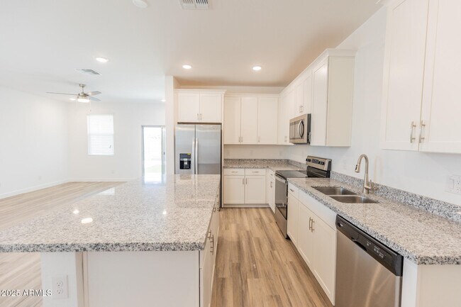 Building Photo - 17020 W Diana Ave