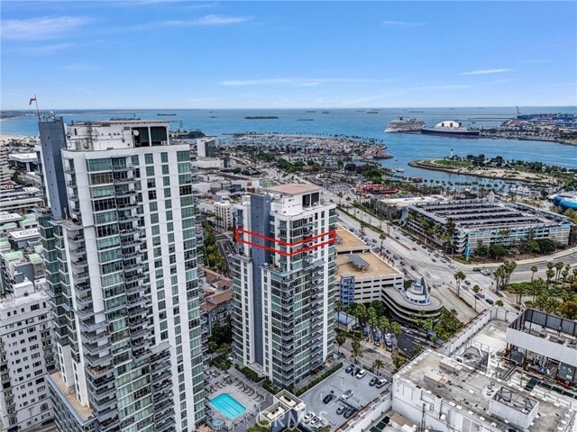 Building Photo - 411 W Seaside Way