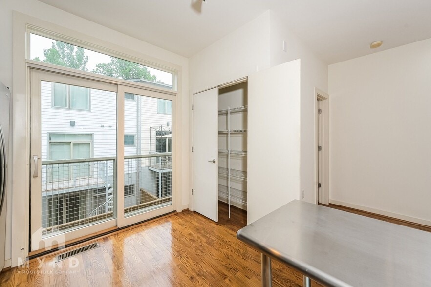 Building Photo - 1379 Stirling Cir NW