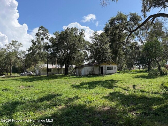 Building Photo - 18640 County Line Rd
