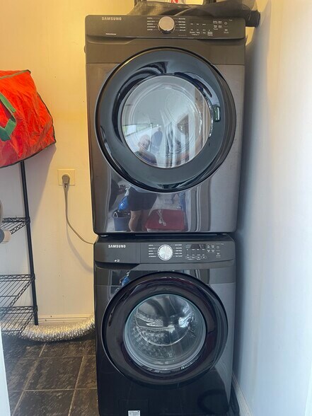 Building Photo - 19055 NW 62nd Ave