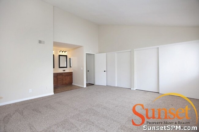 Building Photo - 4010 Mahaila Ave