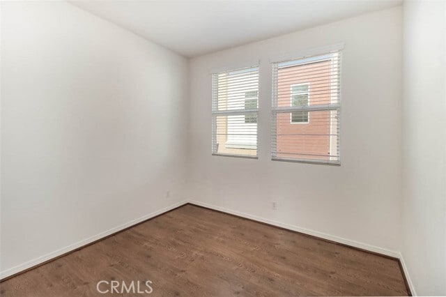 Building Photo - 754 W 1st St