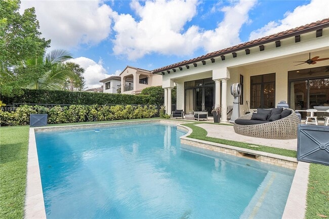 Building Photo - 9564 Exbury Ct