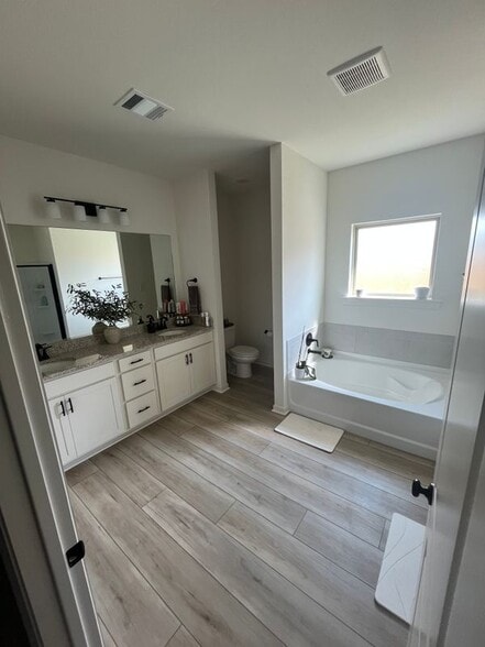 Building Photo - 46062 Terra Cotta Ct