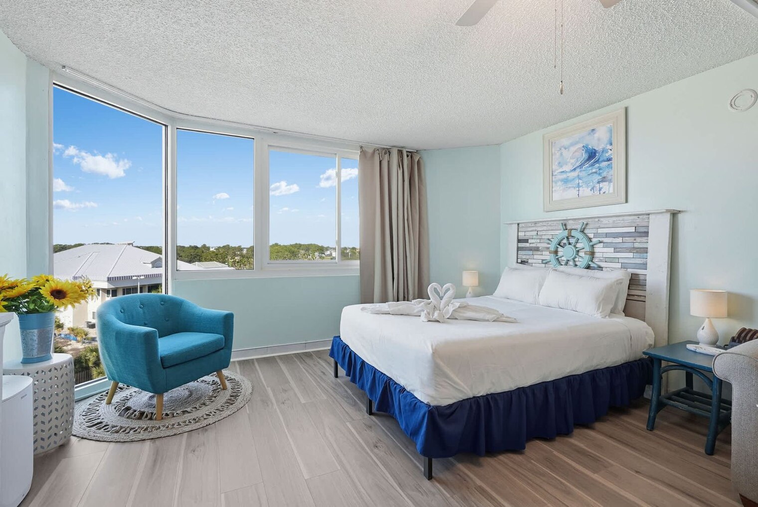 Building Photo - 8817 S Thomas Dr