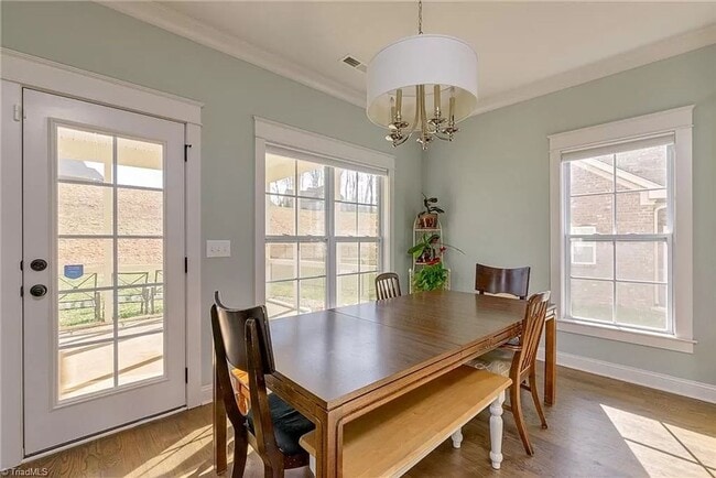 Building Photo - Executive home in popular Lewisville