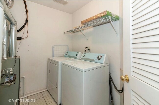 Building Photo - 1069 Ripple Ridge