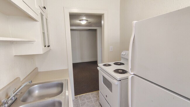 Building Photo - 1 Bed in the Paseo District