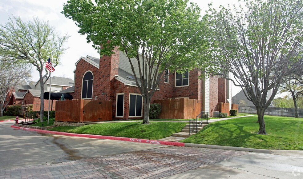 Willow Ridge Townhomes Euless, TX Apartment Finder