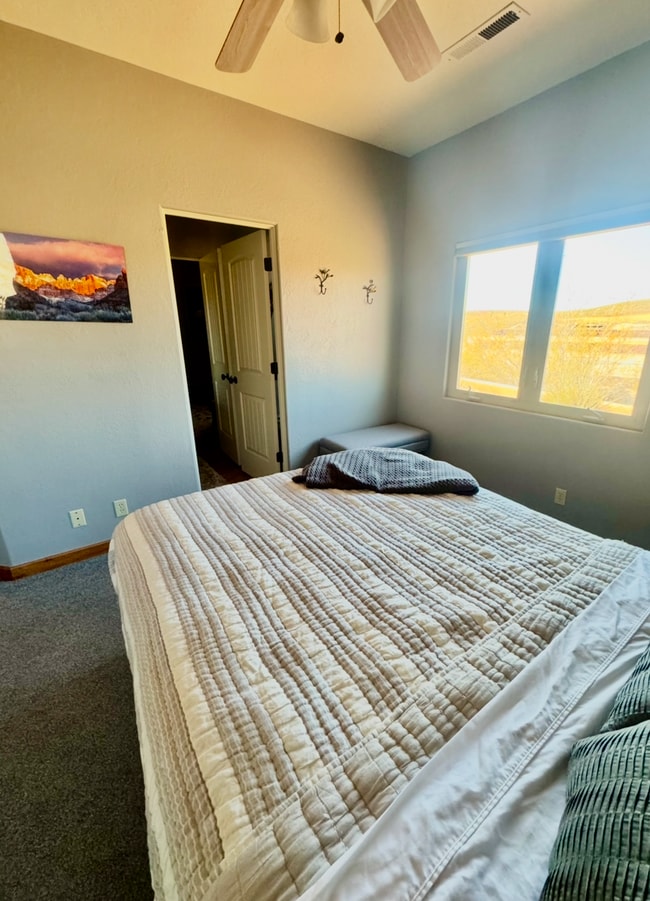 Building Photo - 3369 S 1100 W