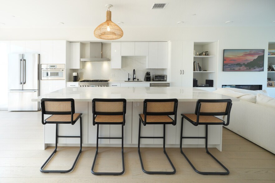 Building Photo - 6208 Tapia Dr