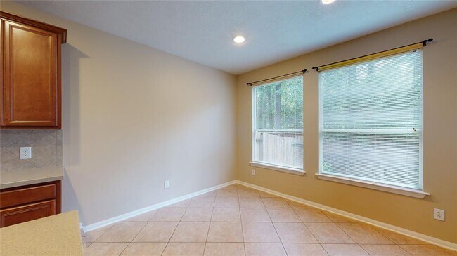 Building Photo - 23 Benedict Canyon Loop