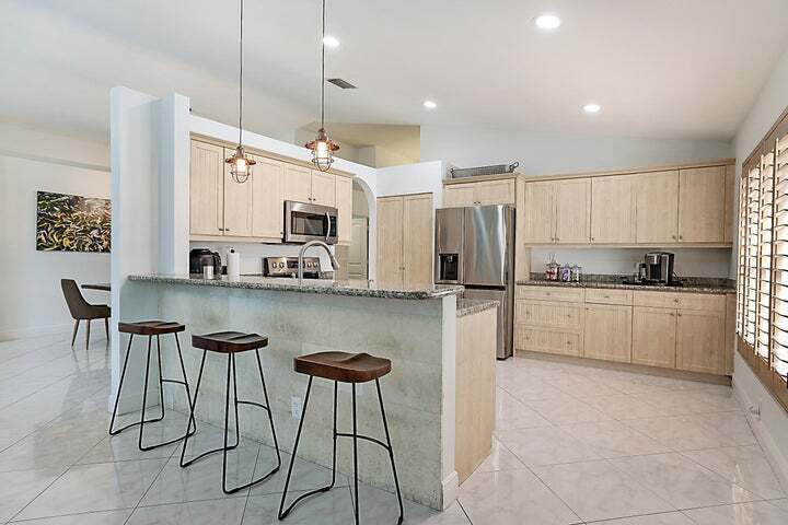 Building Photo - 18965 Adagio Dr