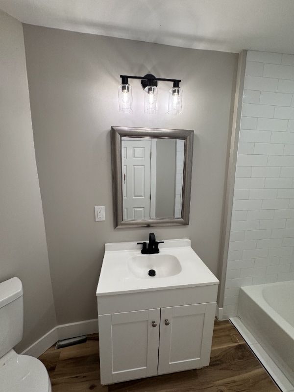 Building Photo - 348 Logan St