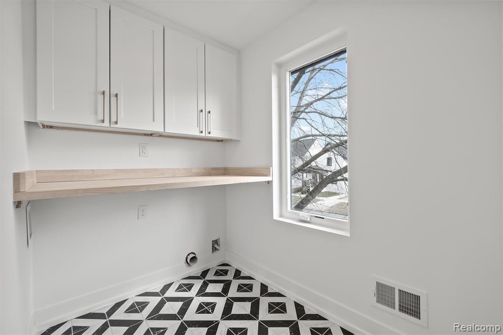 Building Photo - 125 N Washington Ave